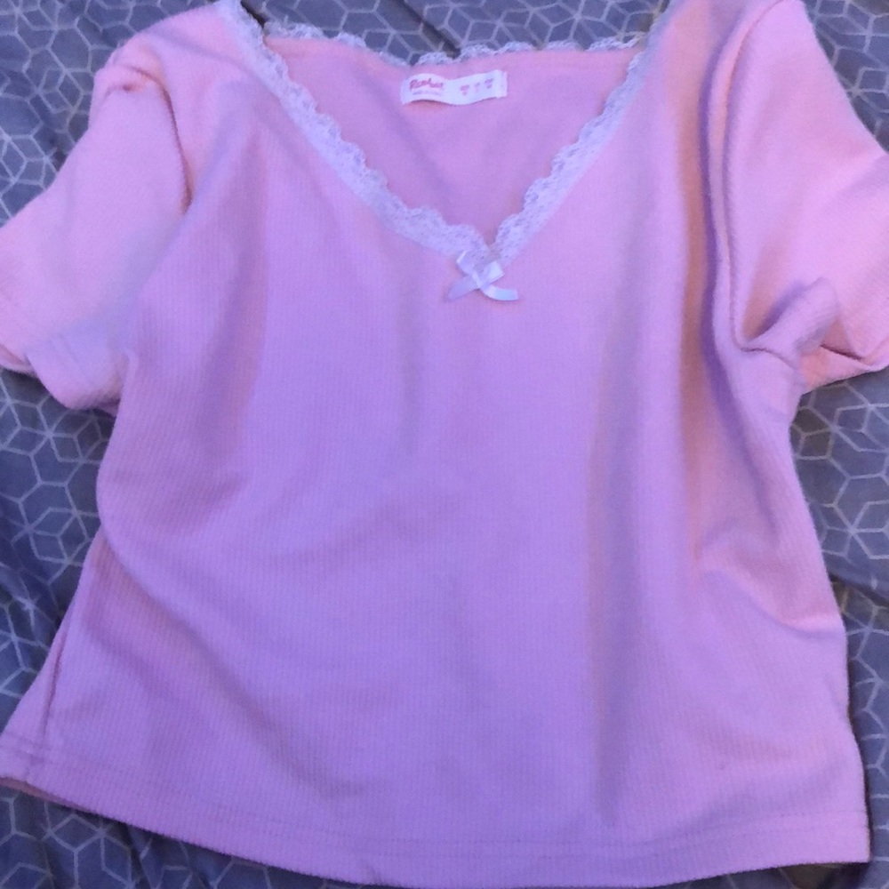 Pink cropped tee